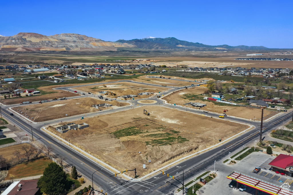 Bird's eye view of a mountain backdrop