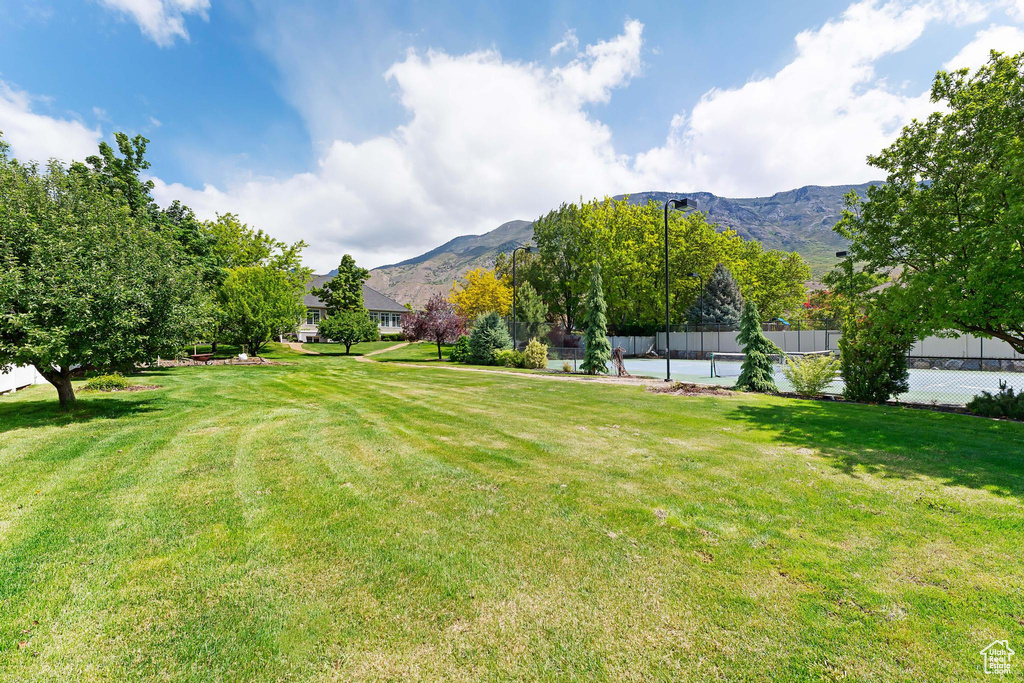 View of yard featuring a mountain view