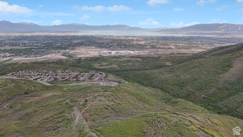Bird's eye view of a mountainous background