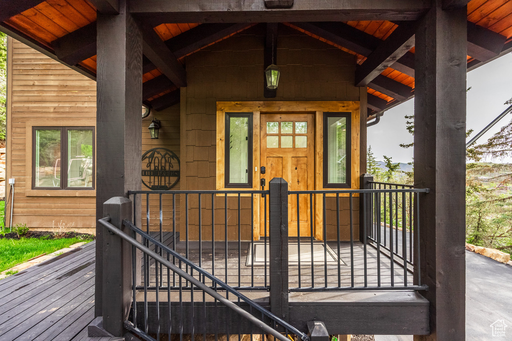 View of property entrance