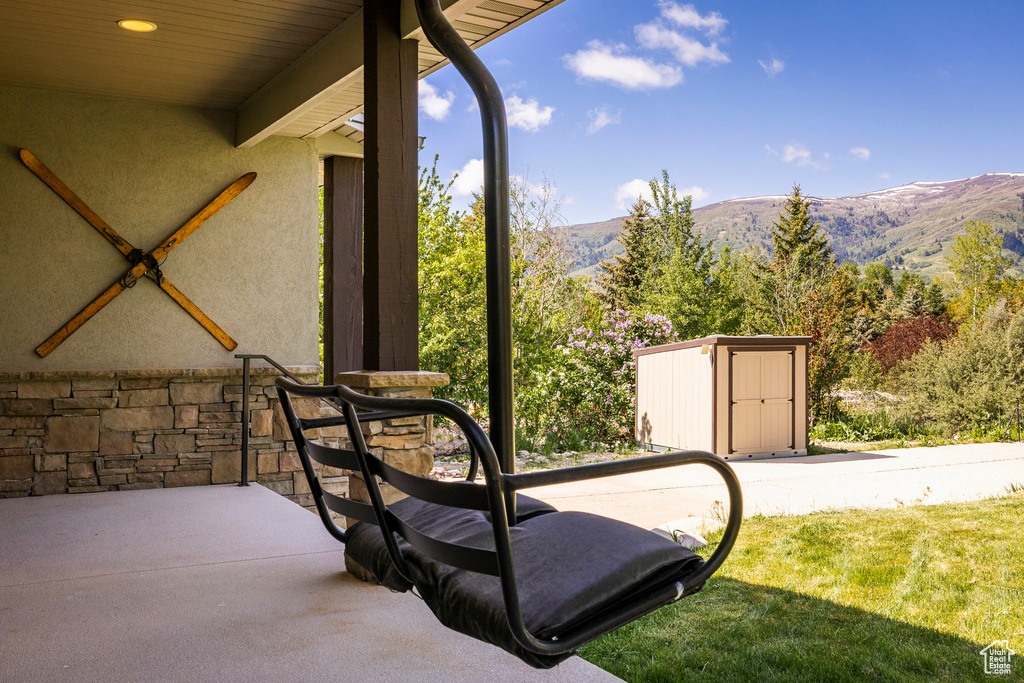 View of patio / terrace with a mountain view