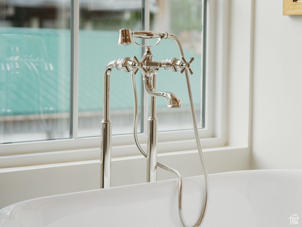 Detailed view of a freestanding bath
