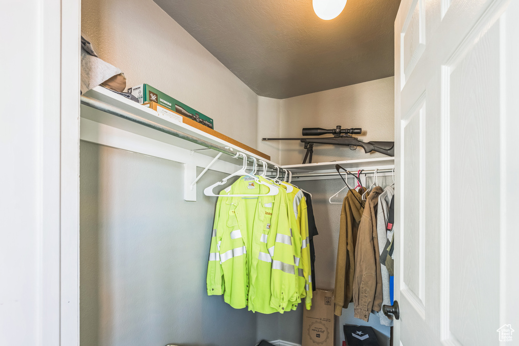 View of walk in closet