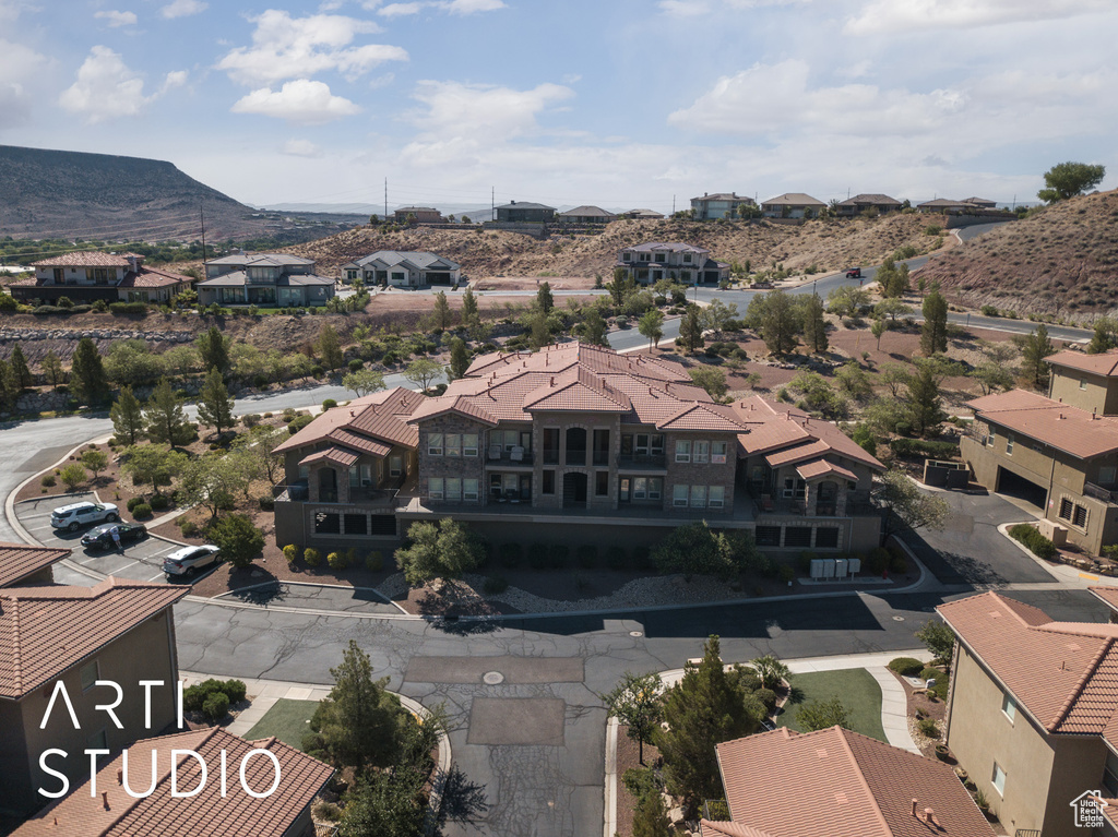 Aerial perspective of suburban area with mountains