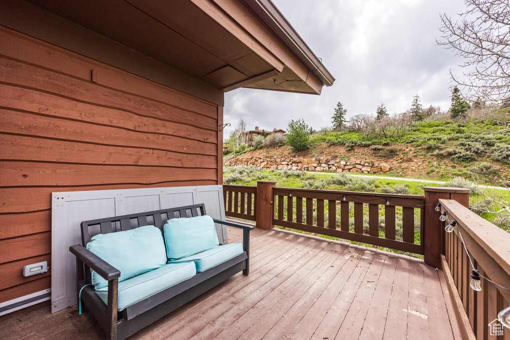 Deck with outdoor lounge area
