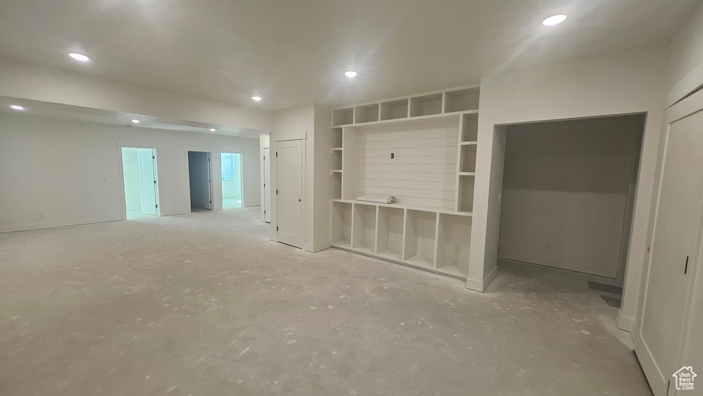76 W 200 S Hyde Park, UT 84318
