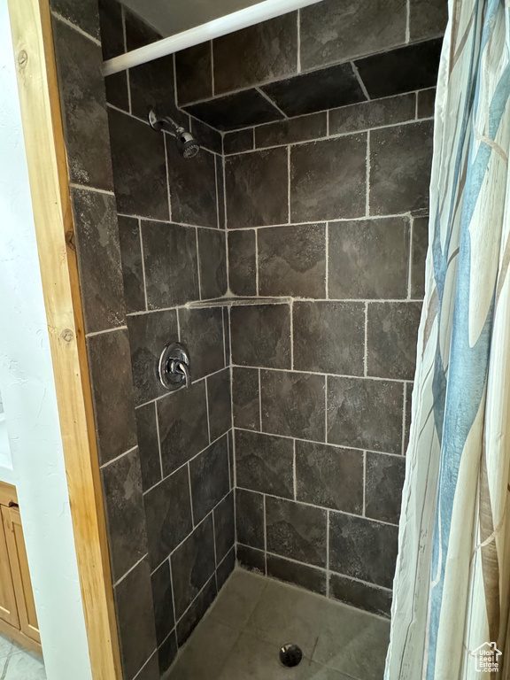 Bathroom with a shower stall