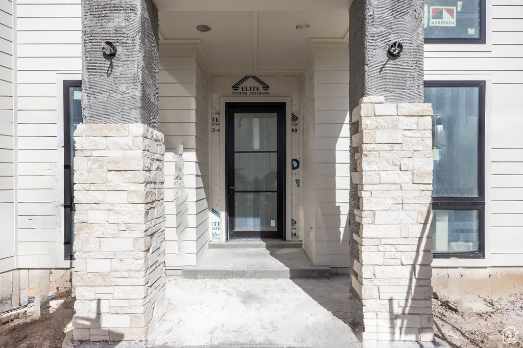 View of property entrance