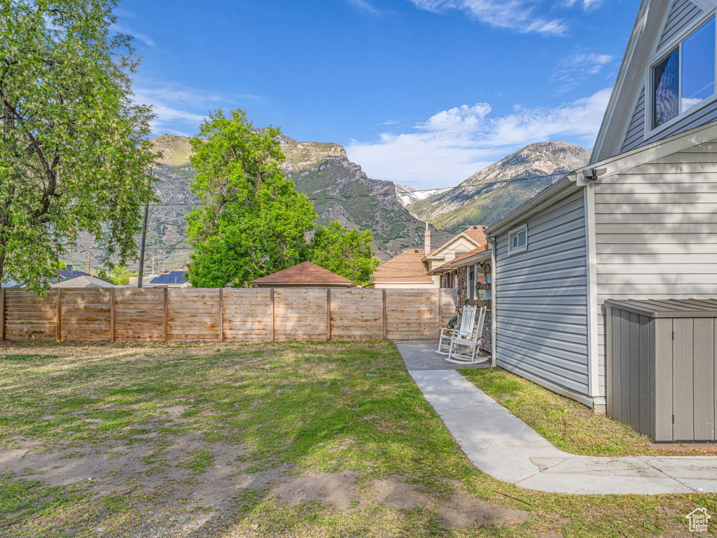 View of yard featuring a mountain view