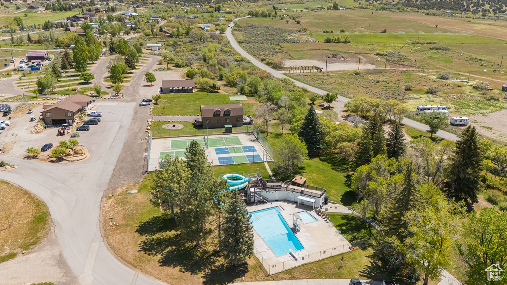 Bird\\\'s eye view of a pool area