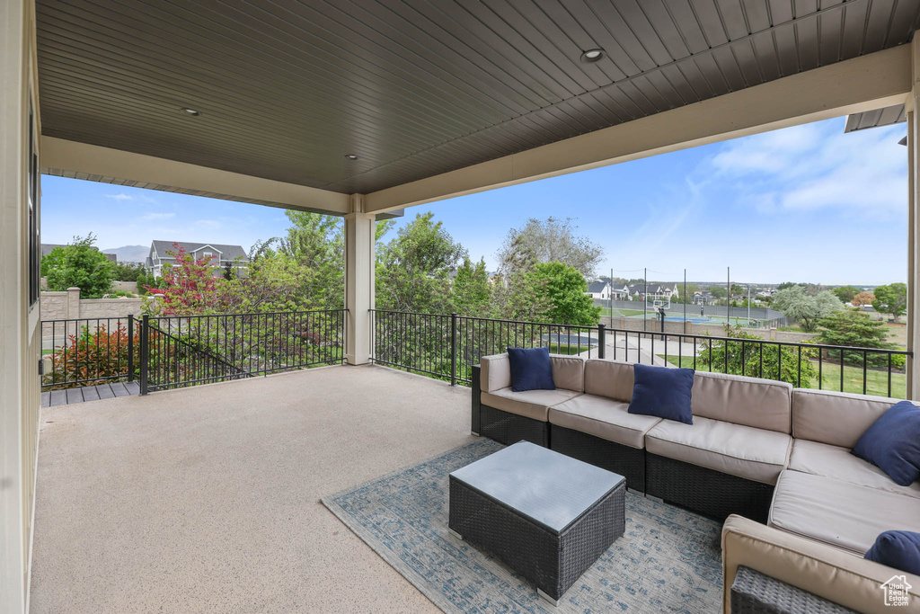 View of patio / terrace featuring an outdoor living space