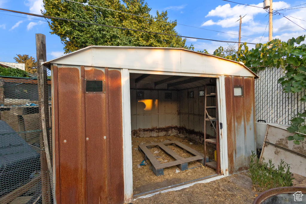 Photo 49 for MLS #2086583 at 142 N Pinehurst Ave