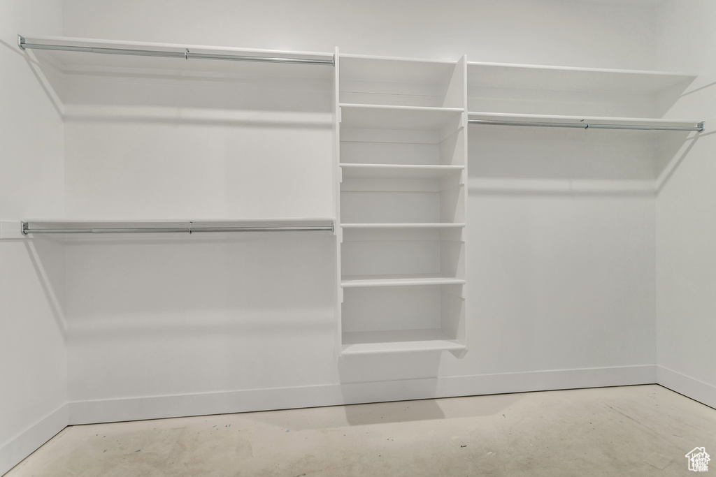View of walk in closet