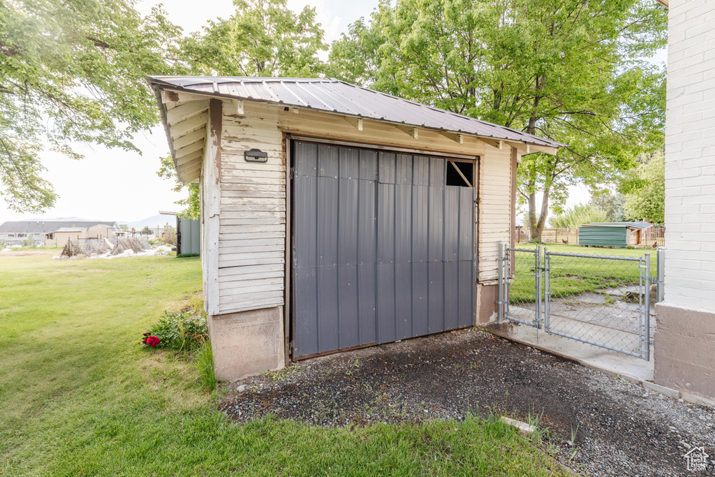 Garage with a gate