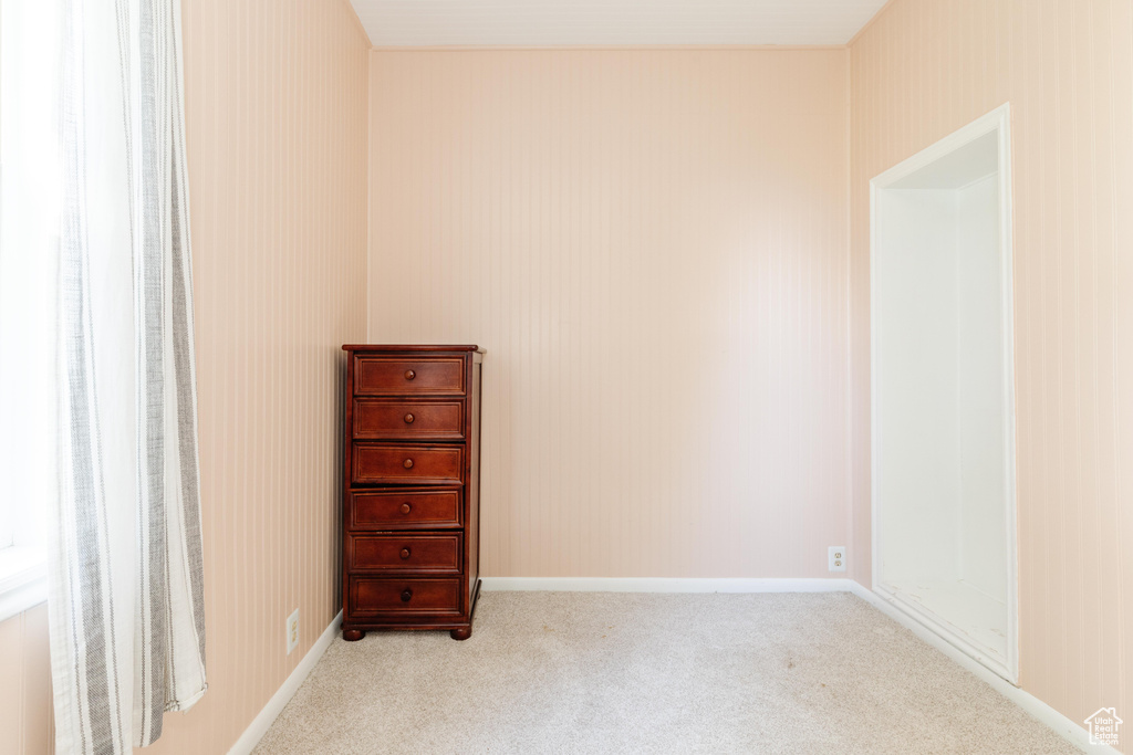View of carpeted spare room