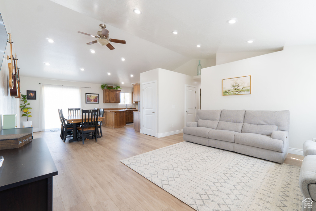 1234 S FIR AVE Roosevelt, UT 84066