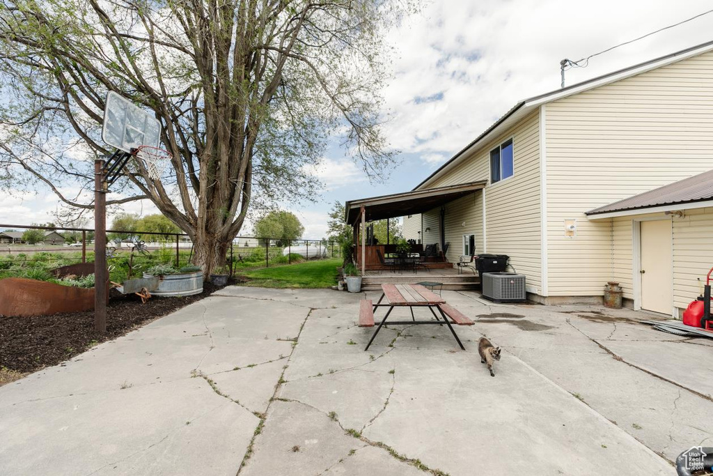 View of patio / terrace with cooling unit
