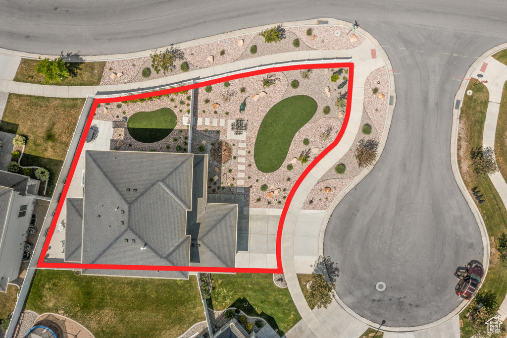 Aerial overview of property\'s location featuring property boundaries highlighted