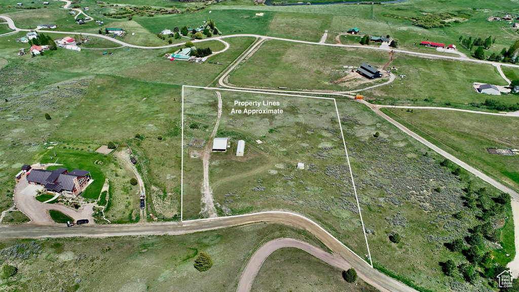 Aerial map of property and surrounding area