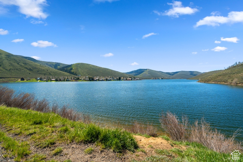 Water view featuring a mountainous background