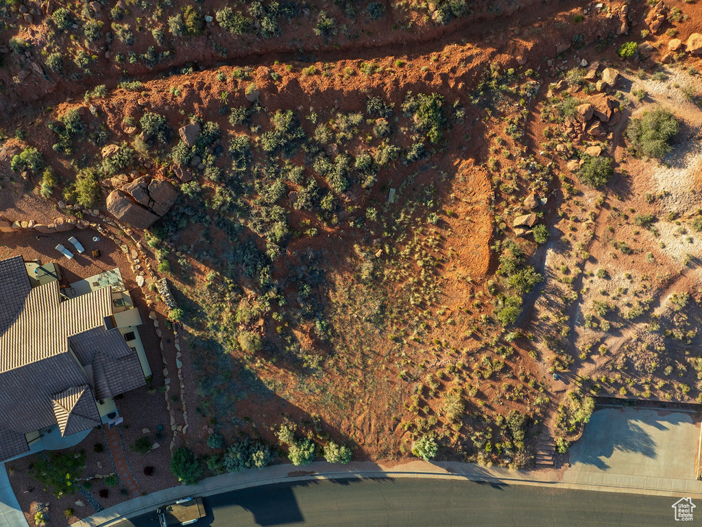 Aerial view of property and surrounding area