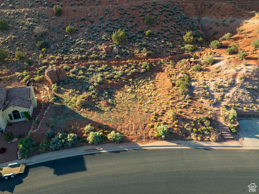 Aerial view of property and surrounding area