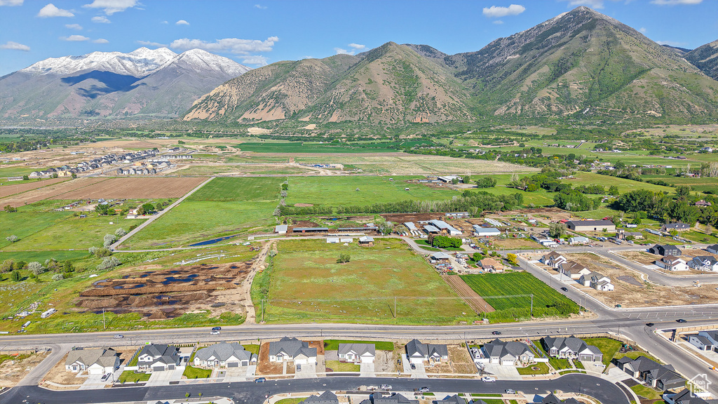 View of property location featuring a mountain backdrop