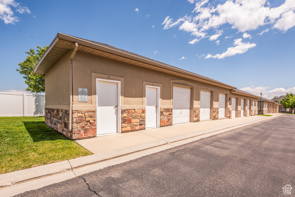 5242 W COOL WATER WAY West Jordan, UT 84081