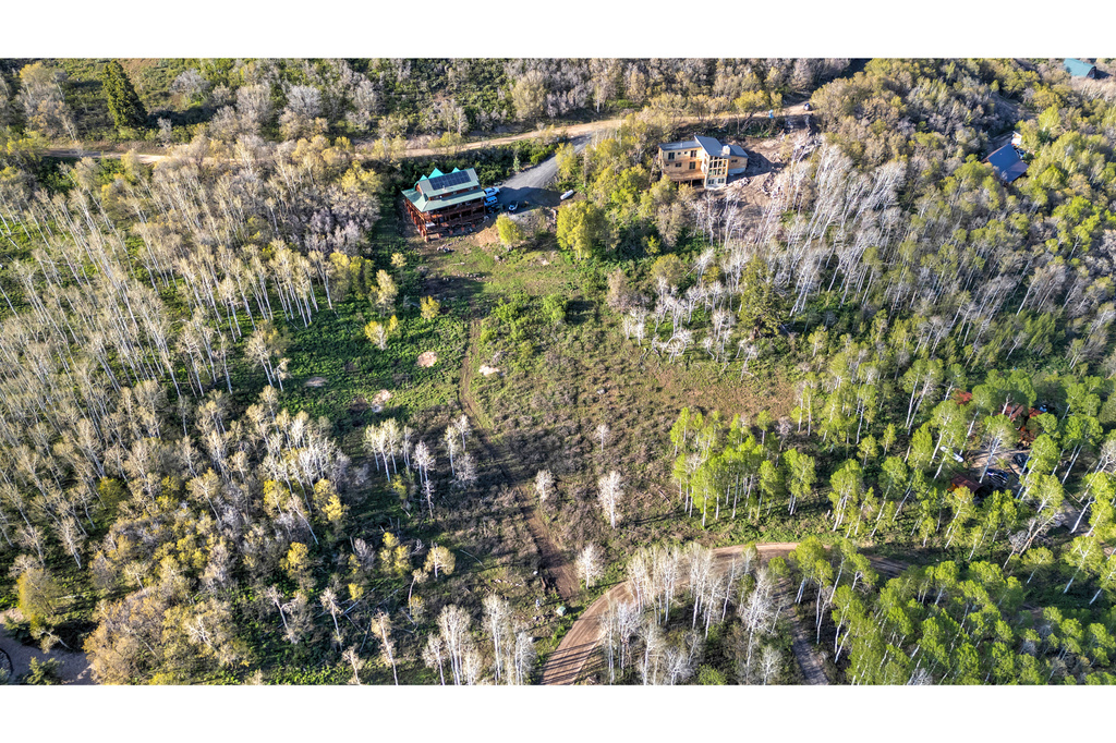 Aerial view of property and surrounding area