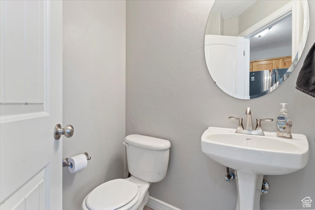 94 S WATERHOLE WAY Grantsville, UT 84029