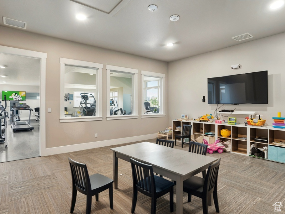 2323 W THOMAS CT Syracuse, UT 84075
