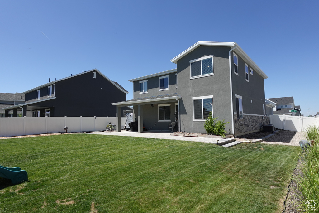 2323 W THOMAS CT Syracuse, UT 84075