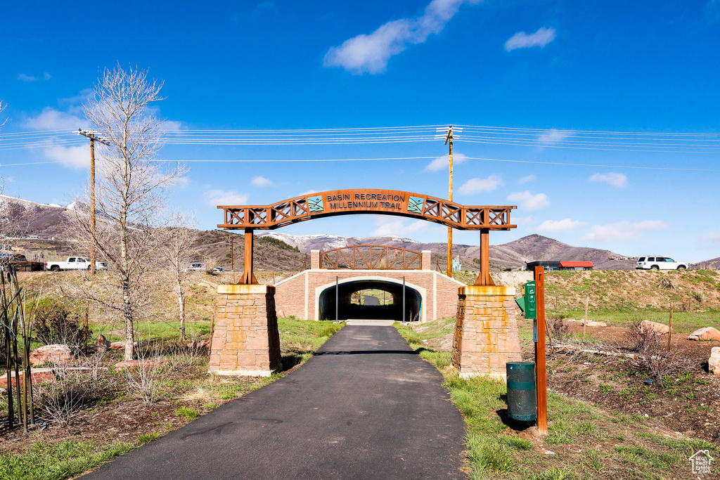 View of property's community featuring a mountain view