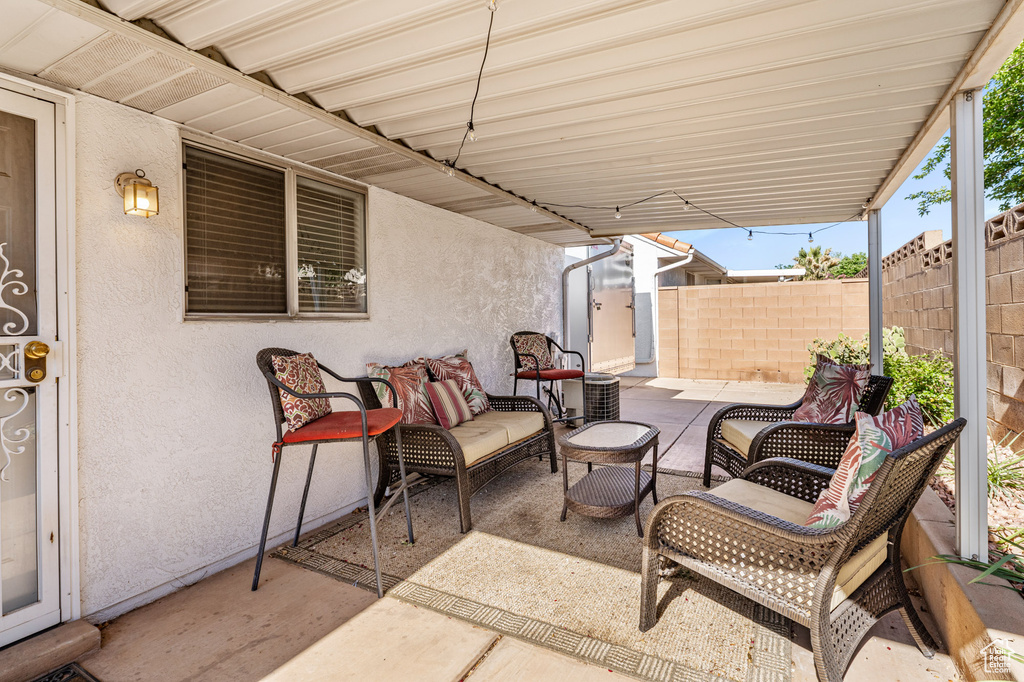 View of patio / terrace with outdoor lounge area