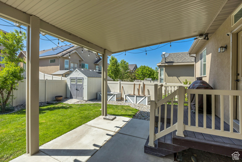 View of patio / terrace with a residential view and a wooden deck