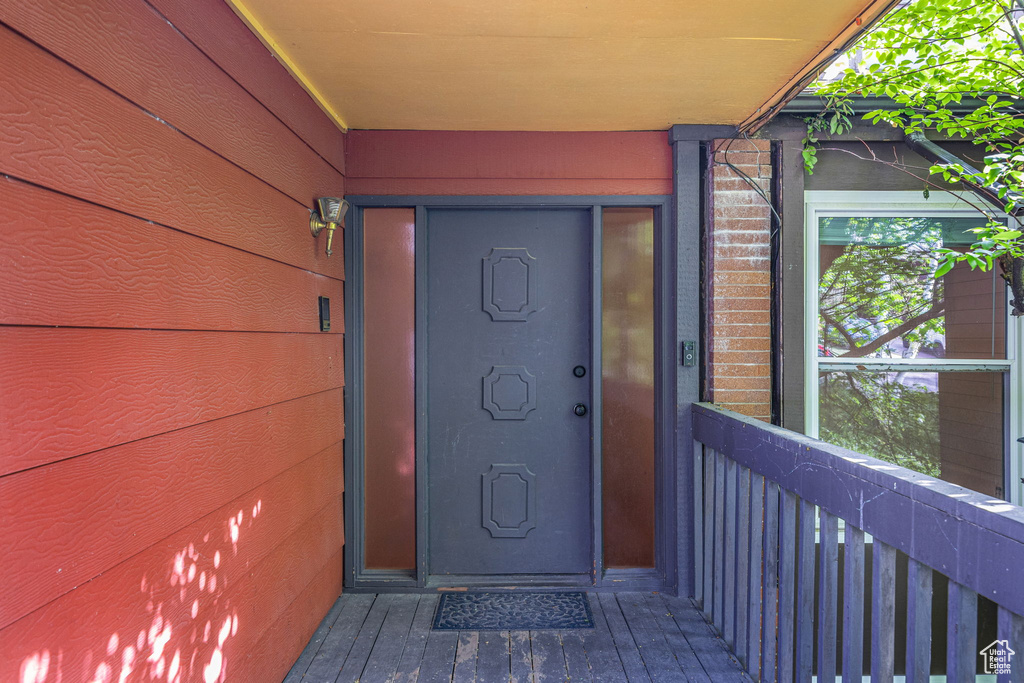 View of property entrance