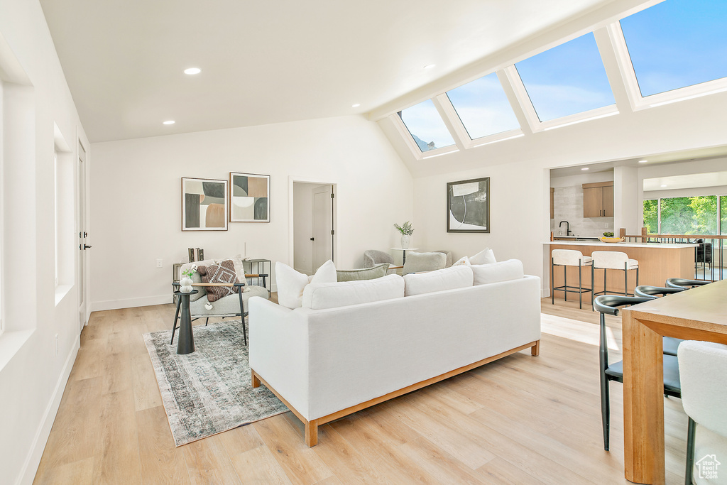 2559 E EVENING STAR DR Holladay, UT 84124