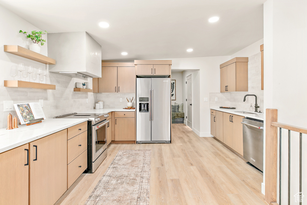 2559 E EVENING STAR DR Holladay, UT 84124