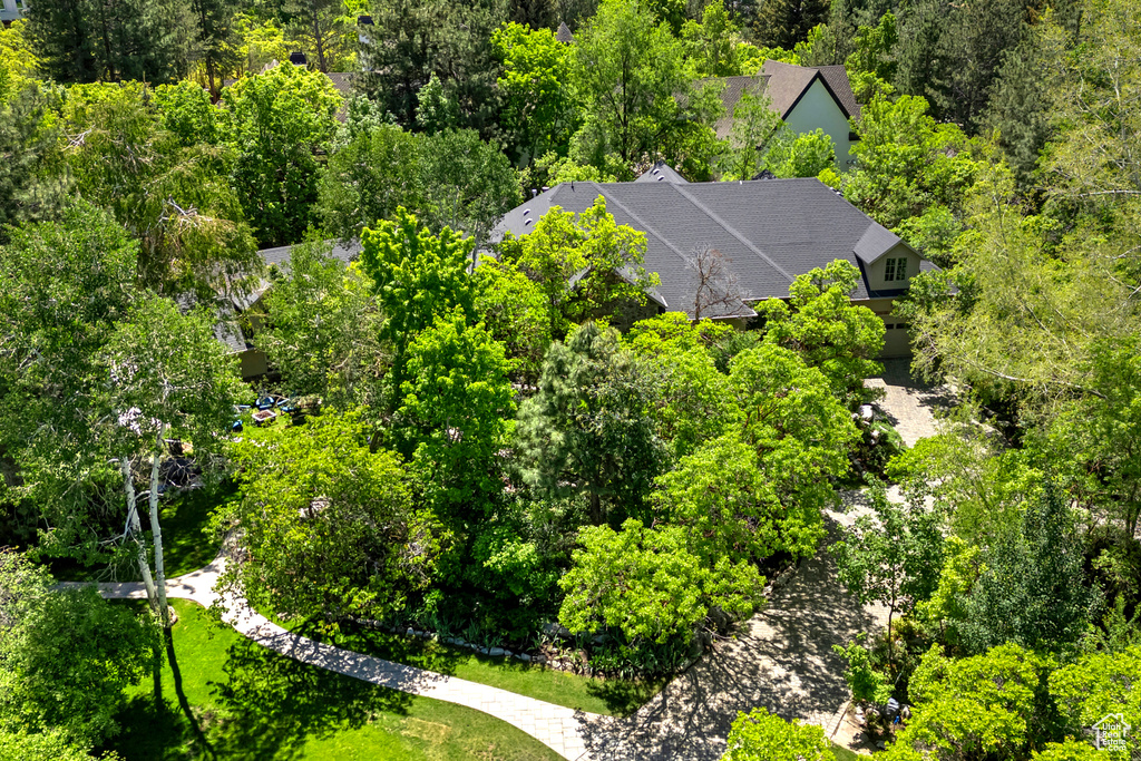 Aerial view of property and surrounding area