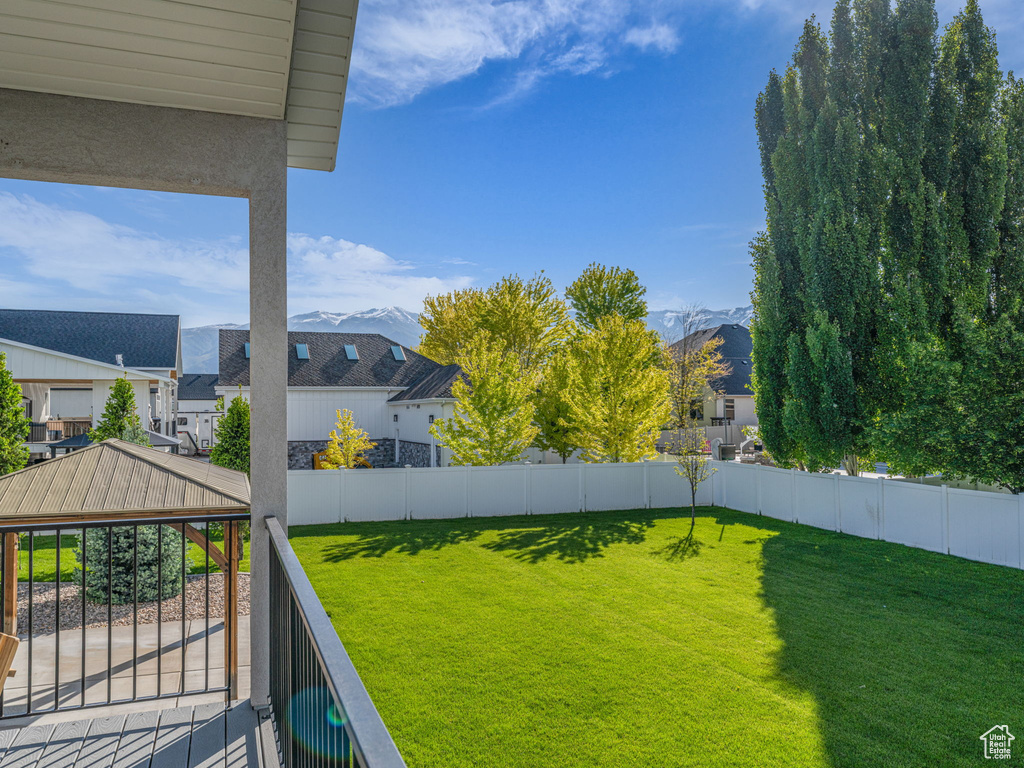 View of yard featuring a mountain view and a residential view