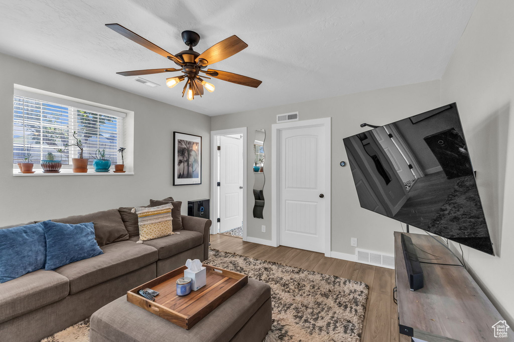 6169 LONGMORE DR Salt Lake City, UT 84118