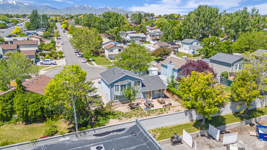 6169 LONGMORE DR Salt Lake City, UT 84118