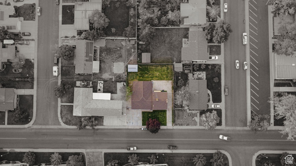Aerial view of property and surrounding area featuring property boundaries highlighted