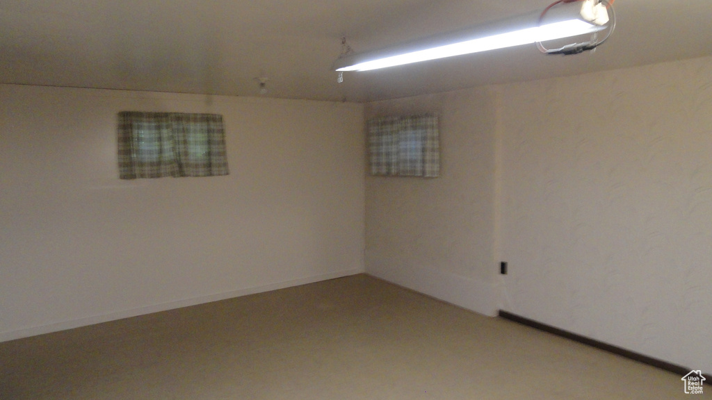 Finished basement featuring baseboards
