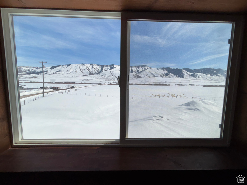 Detailed view of a mountain backdrop