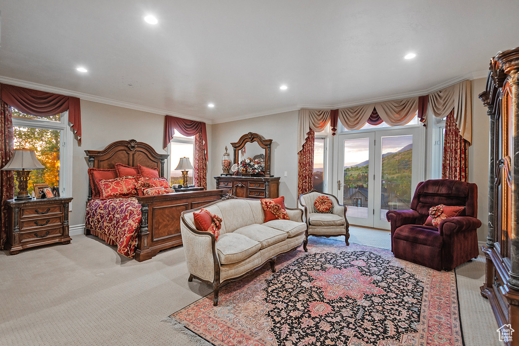 Bedroom with access to outside, carpet, recessed lighting, crown molding, and baseboards