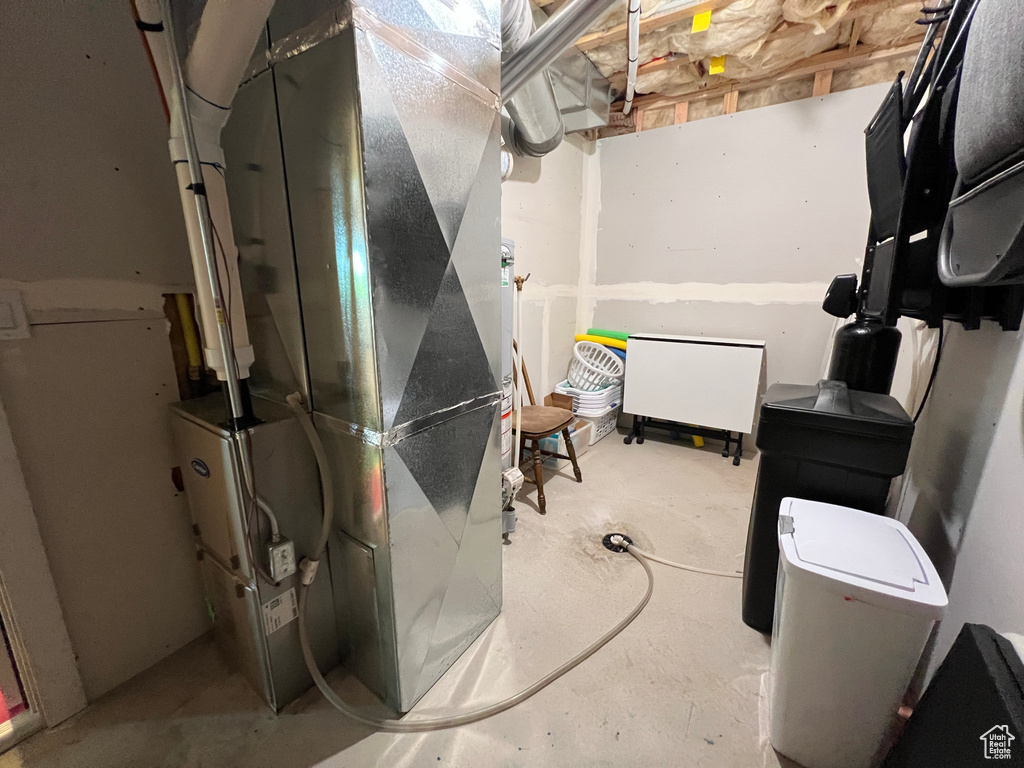 Utilities with heating unit