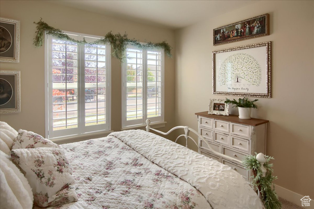 Bedroom with baseboards