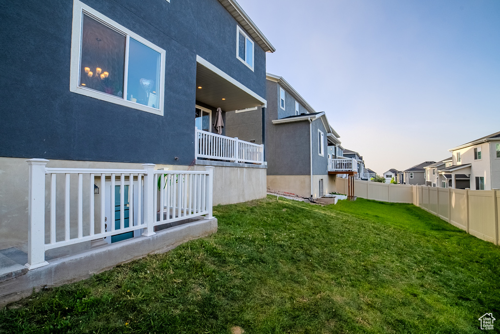 View of yard featuring a residential view