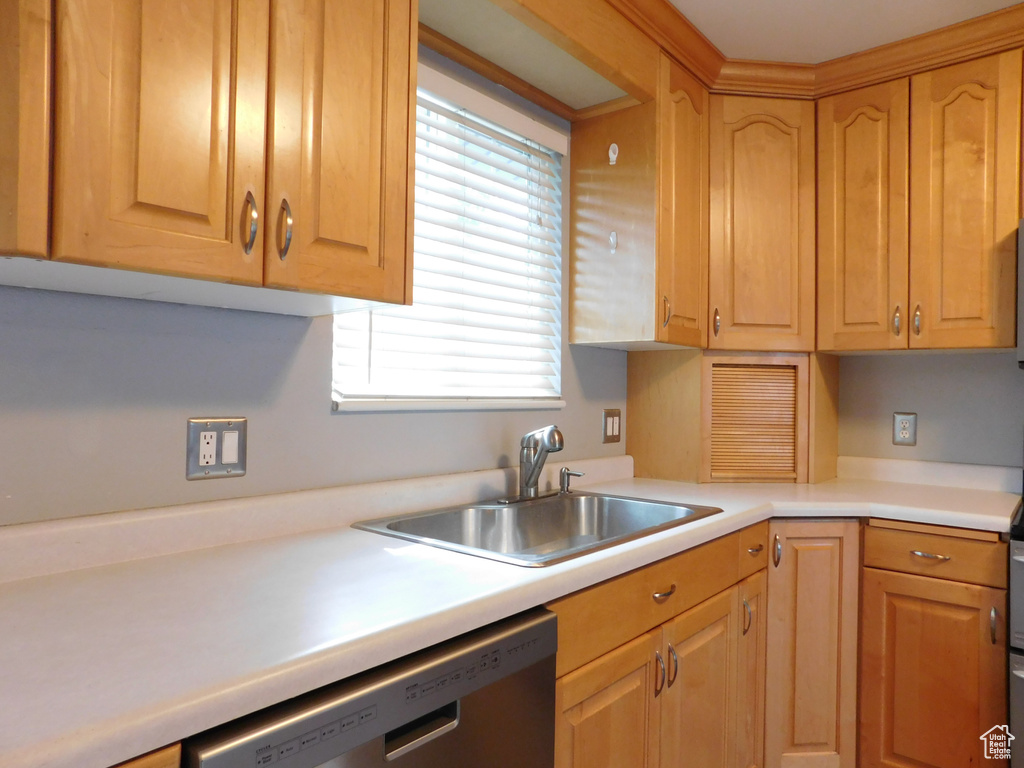 9467 S 250 E Sandy, UT 84070